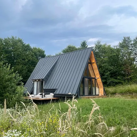 A-frame Cricov 9 营地